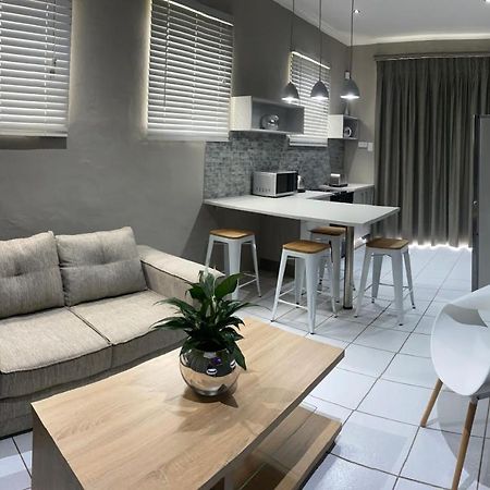 Adventure Apartment - Colchester - 5Km From Elephant Park Exterior photo